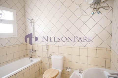 3 bedrooms Apartment in Doha, Qatar No. 60916 12