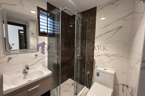 2 bedrooms Apartment in Doha, Qatar No. 60954 11