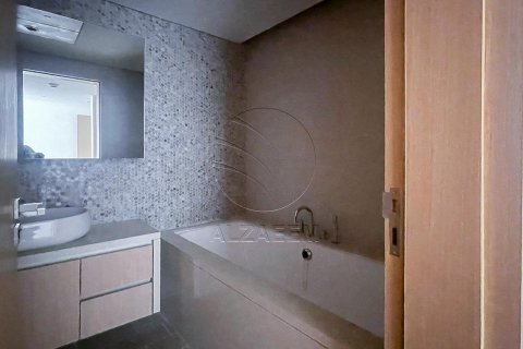 2 bedrooms Apartment on the Yas Island, UAE No. 90077 4