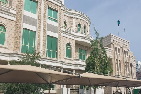 Villa de 7 chambres à Abu Dhabi, UAE No. 90068 2