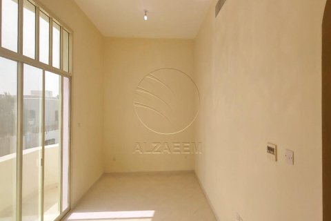 Villa de 7 chambres à Abu Dhabi, UAE No. 90068 16