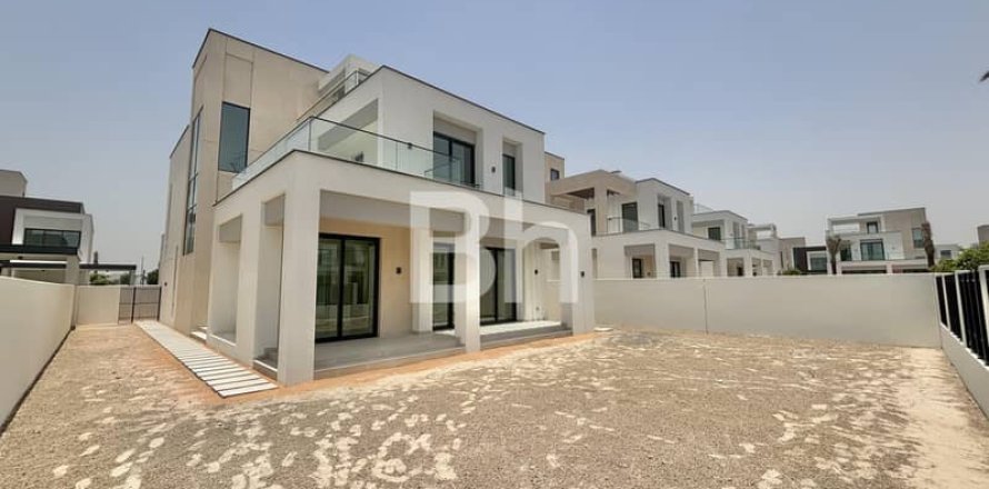 Villa de 4 dormitorios en Arabian Ranches 3, UAE No. 90431