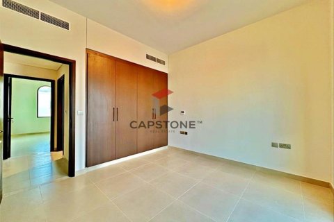Townhouse de 3 dormitorios en Khalifa City, UAE No. 86391 10