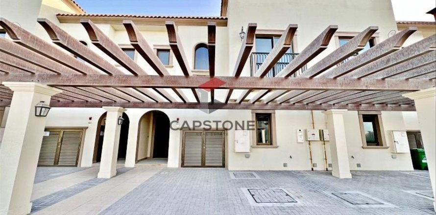 Townhouse de 3 dormitorios en Khalifa City, UAE No. 86391