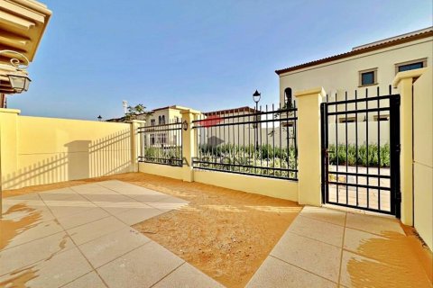 Townhouse de 3 dormitorios en Khalifa City, UAE No. 86391 6