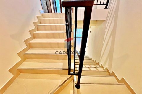 Townhouse de 2 chambres à Khalifa City, UAE No. 86390 12