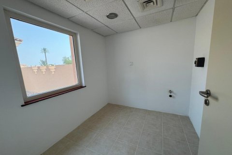 4 bedrooms Townhouse in Dubai Sports City, UAE No. 102879 9