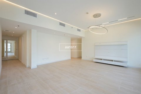 3 bedrooms Apartment  No. 106158 2