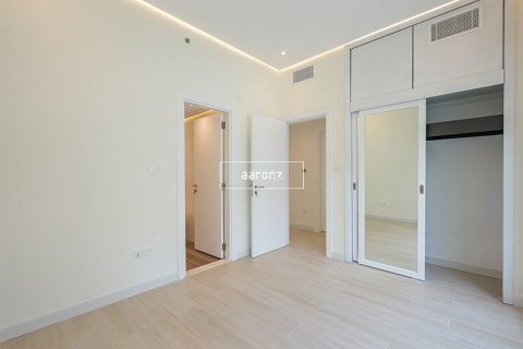 3 bedrooms Apartment  No. 106158 10