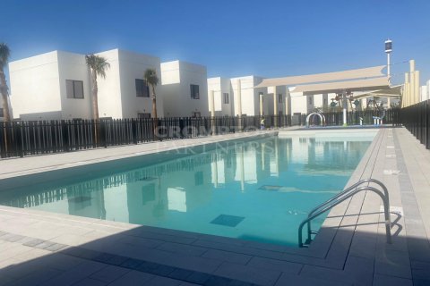 2 bedrooms Townhouse on the Yas Island, UAE No. 83190 13