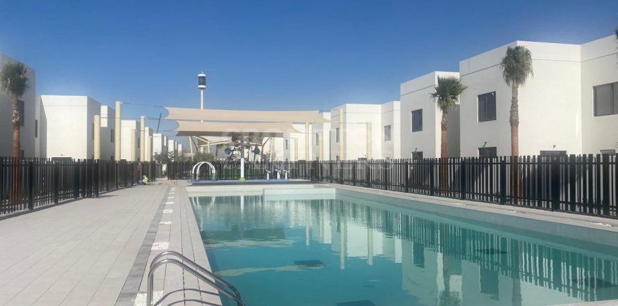 2 bedrooms Townhouse on the Yas Island, UAE No. 83190