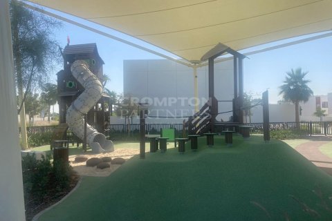 2 bedrooms Townhouse on the Yas Island, UAE No. 83190 11