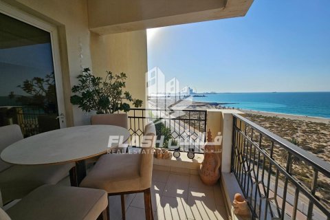 Квартира с 2 спальнями в Al Hamra Village, ОАЭ №88542 3