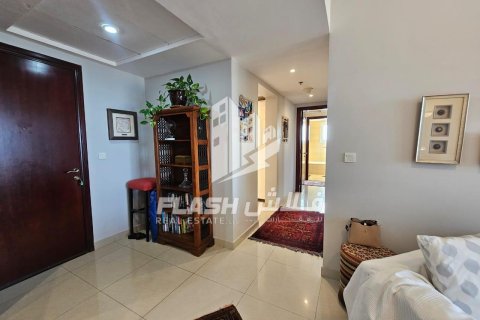Квартира с 2 спальнями в Al Hamra Village, ОАЭ №88542 12