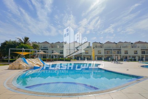 Квартира с 2 спальнями в Al Hamra Village, ОАЭ №88542 30