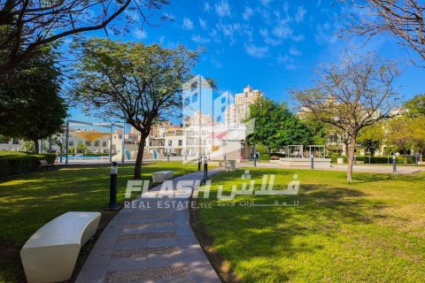 Квартира с 2 спальнями в Al Hamra Village, ОАЭ №88542 31