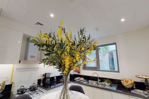 1 bedroom Apartment in GOLF TOWN Dubai, UAE No. 95252 2