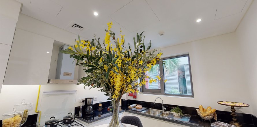 1 bedroom Apartment in GOLF TOWN Dubai, UAE No. 95252