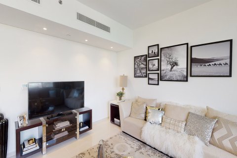 1 bedroom Apartment in GOLF TOWN Dubai, UAE No. 95252 3