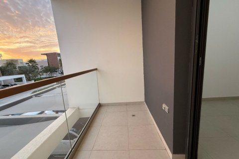 Townhouse de 3 dormitorios en Al Salam Street, UAE No. 79814 7