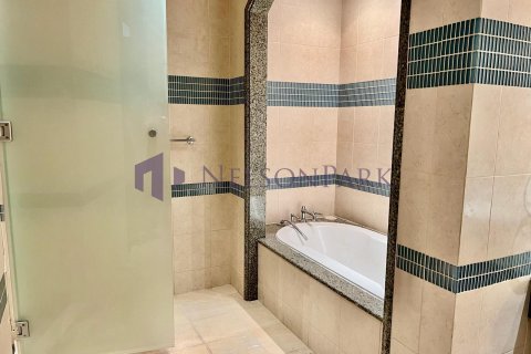 2 bedrooms Apartment in Doha, Qatar No. 58325 11