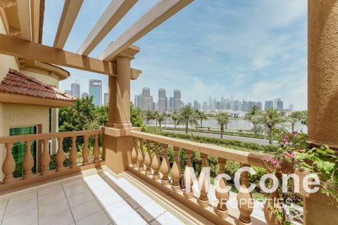 Villa de 4 dormitorios en Jumeirah Islands, UAE No. 74654 18