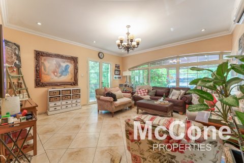 Villa de 4 dormitorios en Jumeirah Islands, UAE No. 74654 4