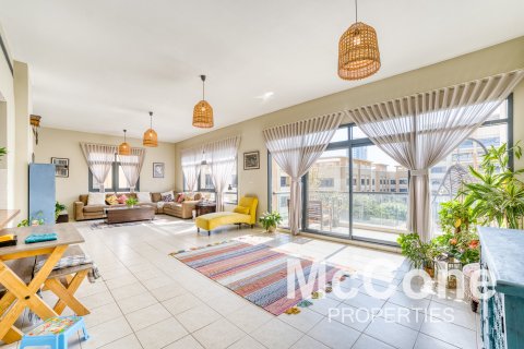 Apartment de 3 dormitorios en Greens, UAE No. 74656 1