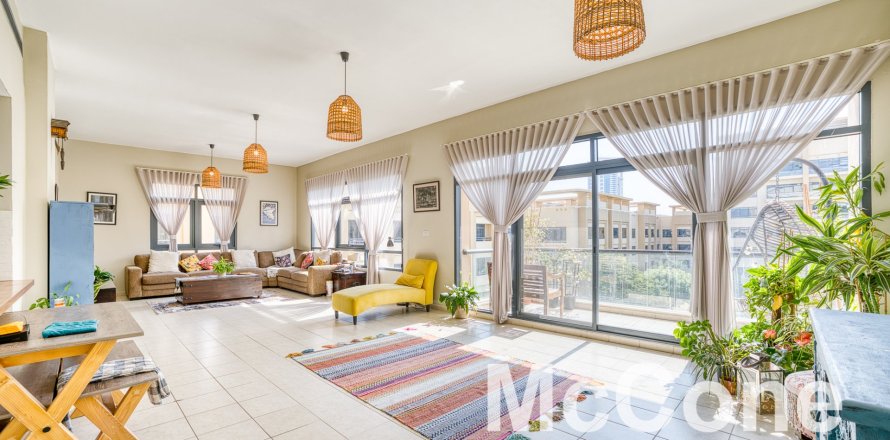 Apartment de 3 dormitorios en Greens, UAE No. 74656