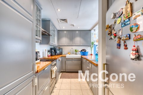 Apartment de 3 dormitorios en Greens, UAE No. 74656 8