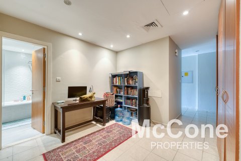 Apartment de 3 dormitorios en Greens, UAE No. 74656 15