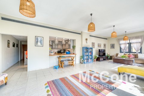 Apartment de 3 dormitorios en Greens, UAE No. 74656 2