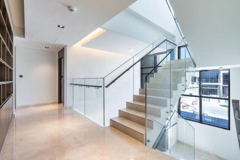 Villa de 5 chambres à Golf Place, UAE No. 102941 9