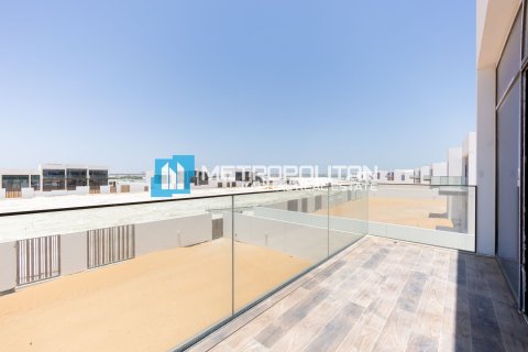 6 bedrooms Villa in Abu Dhabi, UAE No. 83279 20