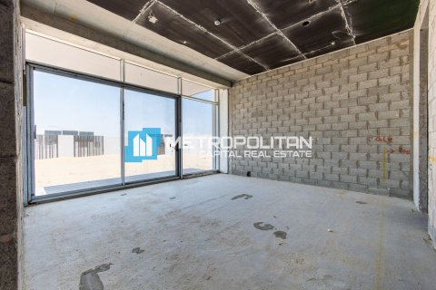 6 bedrooms Villa in Abu Dhabi, UAE No. 83279 16