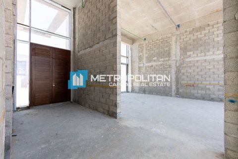 6 bedrooms Villa in Abu Dhabi, UAE No. 83279 19