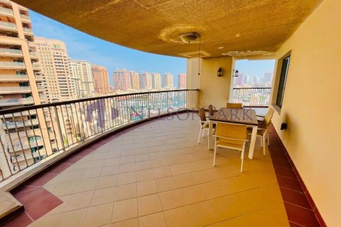 3 bedrooms Apartment in Doha, Qatar No. 57852 9