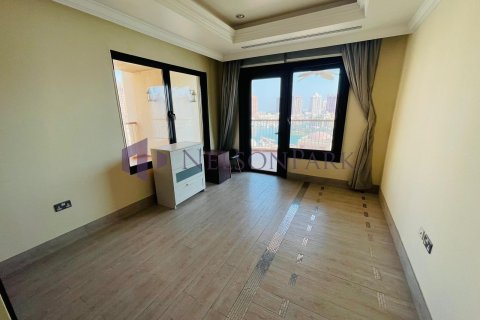 3 bedrooms Apartment in Doha, Qatar No. 57852 6