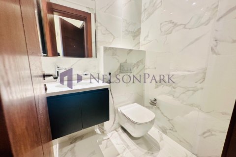 1 bedroom Apartment in Doha, Qatar No. 57853 11