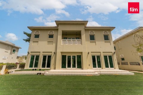 Villa de 4 chambres  No. 107169 2