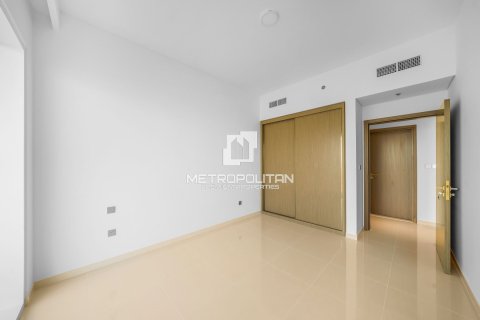 Квартира с 1 спальней в EMAAR Beachfront, ОАЭ №77876 10