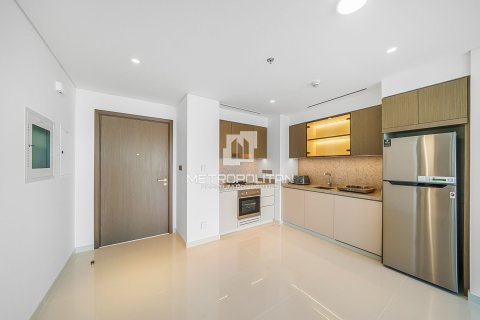 Квартира с 1 спальней в EMAAR Beachfront, ОАЭ №77876 15