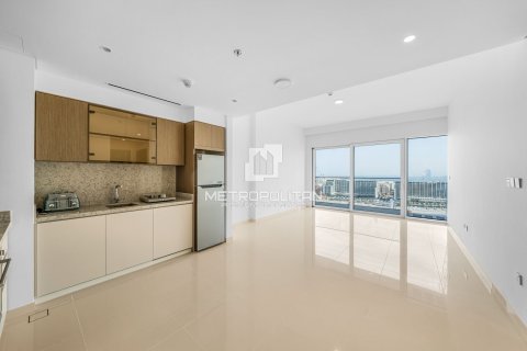 Квартира с 1 спальней в EMAAR Beachfront, ОАЭ №77876 13