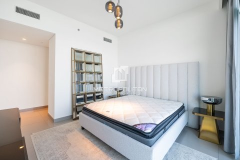 Квартира с 2 спальнями в EMAAR Beachfront, ОАЭ №77847 7
