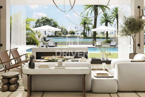 Villa de 4 dormitorios en Dubai, UAE No. 85041 2