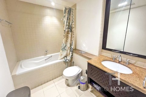 2 bedrooms Apartment in Burj Khalifa, UAE No. 76416 8
