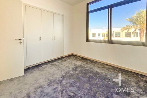 4 bedrooms Townhouse in Noor Townhouses, UAE No. 76417 15