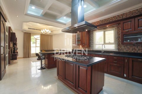 Villa de 6 chambres à Hacienda, UAE No. 84632 19