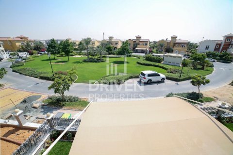 Villa de 6 chambres à Hacienda, UAE No. 84632 25