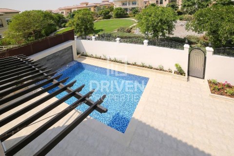 Villa de 6 chambres à Hacienda, UAE No. 84632 18